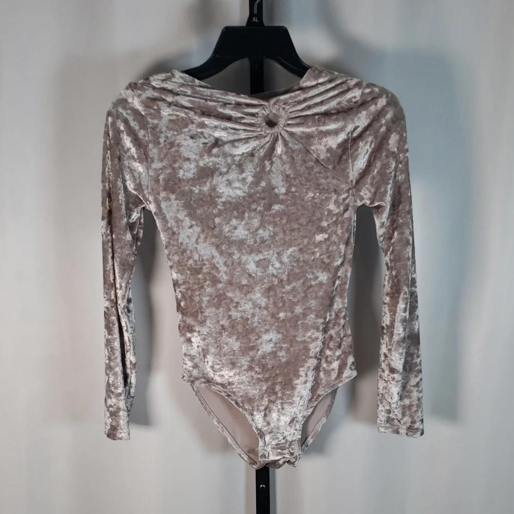 Zara Kids Cream Long Sleeve Crushed Velvet Bodysuit‎ SZ 13-14 (Youth)
